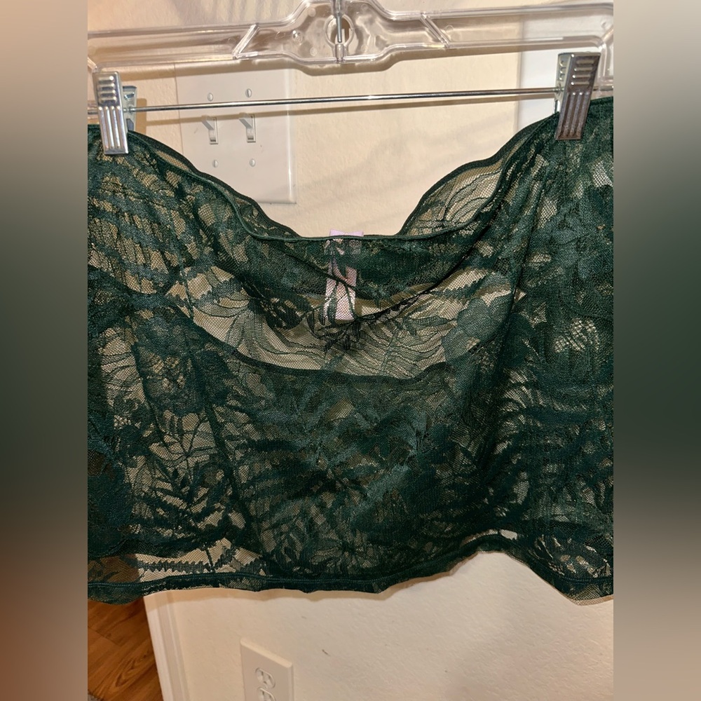 Fenty Savage Size XL Green Lace Open-Back Slip Skirt
